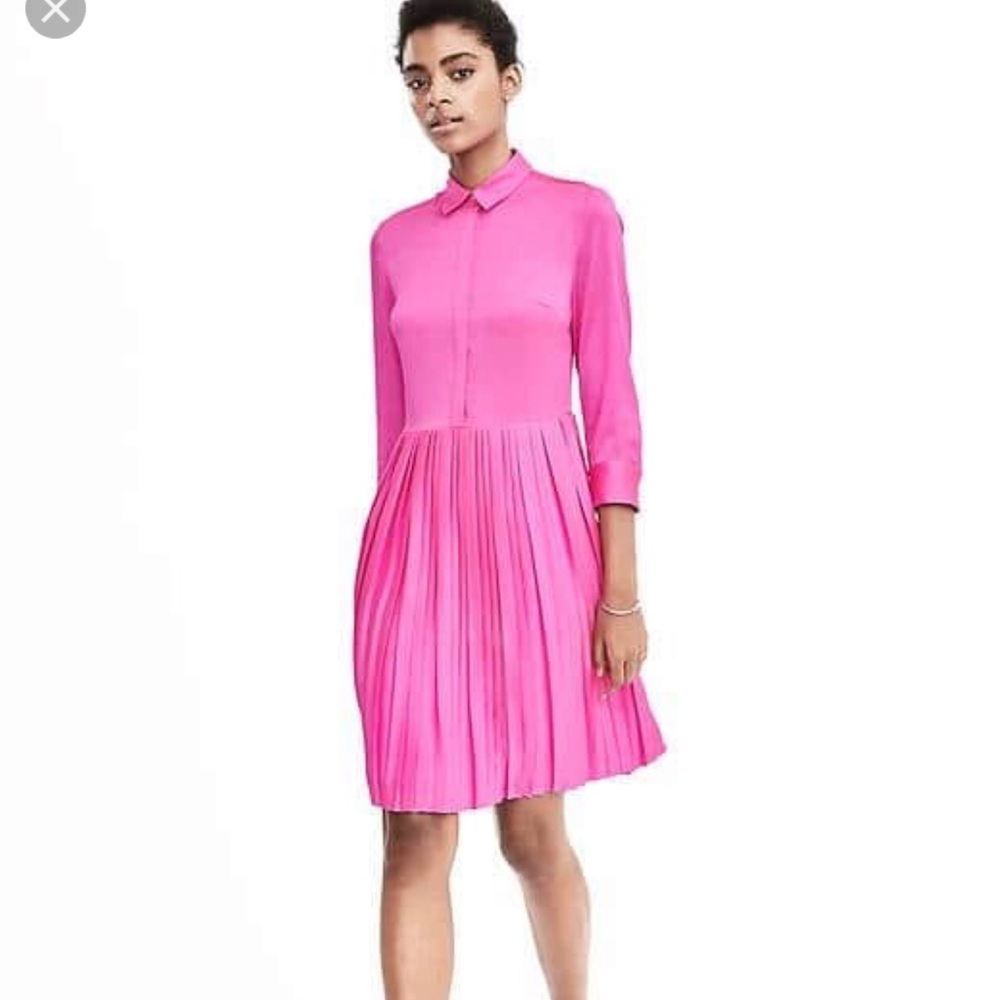 Pink pleated BR Spring dress